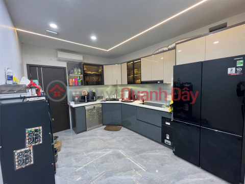 OWNER SELLS CORNER HOUSE De La Thanh Street, Tho Quan Ward, Dong Da, Hanoi _0