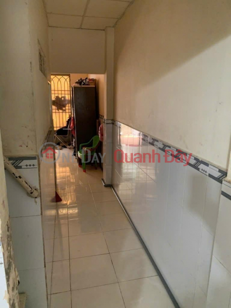 Bán gấp nhà cấp 4 - sổ hồng riêng - 2PN+ sân để xe hơi - giao dịch nhanh chỉ 3,3 tỷ. Niêm yết bán