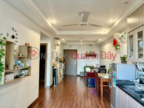 Cần bán căn hộ chính chủ-sổ hồng cầm tay tại toà chung cư SKY CENTRAL _0