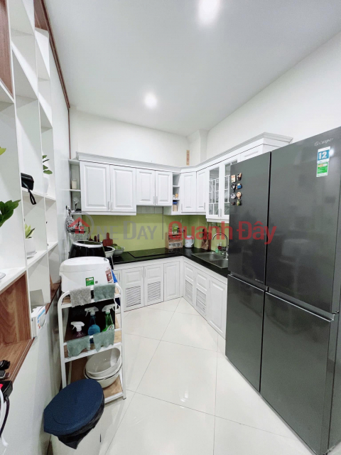 HOUSE FOR SALE IN PHAM VAN DONG 35M2 - 5 FLOORS, BEAUTIFUL LIKE NEW - CORNER LOT, 2 OPEN - NEIGHBORS OF GIAO LUU CITY URBAN AREA - 25M TO STREET _0