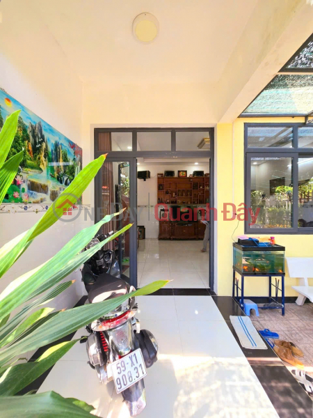 Property Search Vietnam | OneDay | Nhà ở | Niêm yết bán | Kinh Khủng Khiếp, Nhà Dt 200m2, ngang 6, Mặt Tiền, Quận 9, Giá chỉ 2.95ty