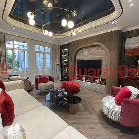 House for sale on Nguyen Dinh Chieu, 40m2, 5 floors, new and beautiful elevator, 4.5m frontage, 14.2 billion _0