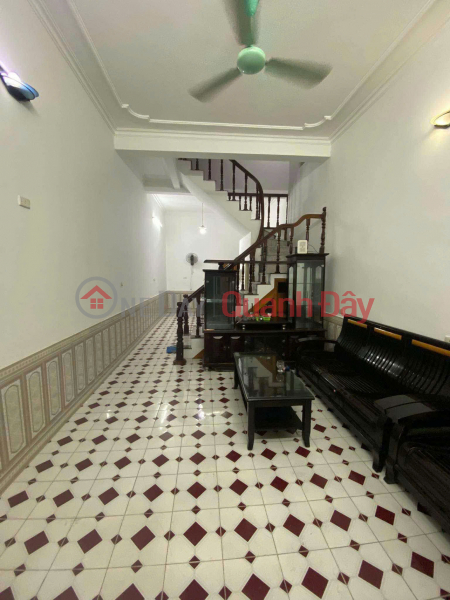 Private house for rent in lane 169 Dinh Cong, 50m2, 3 floors, 3 bedrooms, 3 bathrooms, 11.5 million Rental Listings