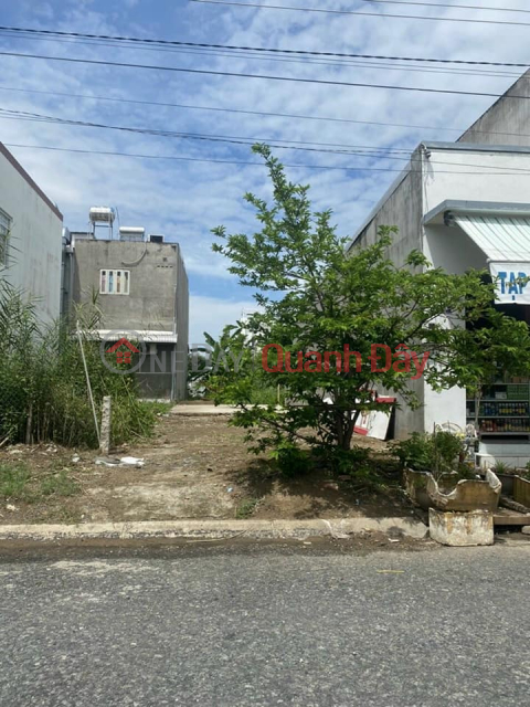 FOR IMMEDIATE SALE OF LARGE 4, NORTH HA HOANG HO AREA, VERY CHEAP PRICE _0