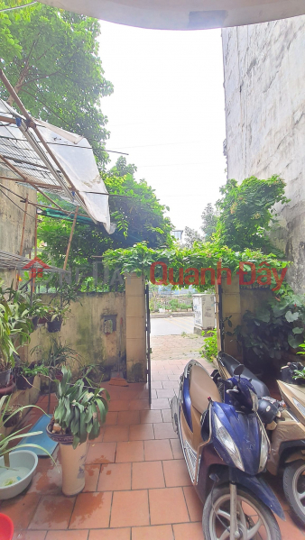 Urgent! Giai Phong House is only 1km from the National Economics University, with sidewalks on both sides, avoiding cars and businesses, Vietnam, Sales | đ 16 Billion