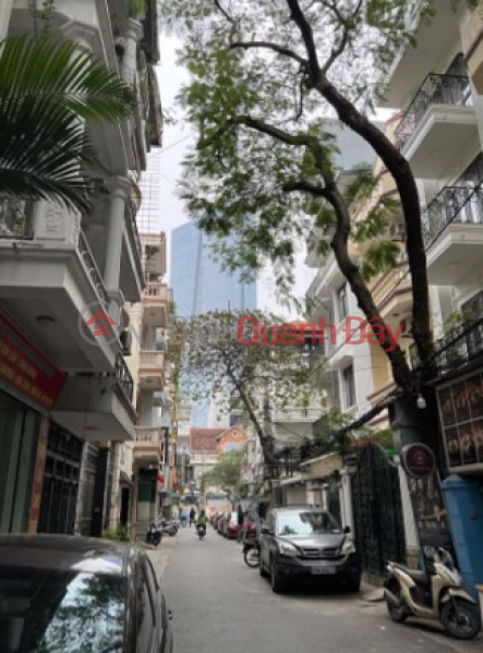 So cheap - 5.9 billion to own a super product - Dao Tan, Ba Dinh - 5 beautiful, sparkling floors - square windows Sales Listings