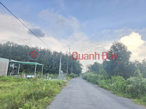 PROPERTY OWNER URGENTLY NEEDS TO SELL LAND LOT IN DUONG MINH CHAU, TAY NINH FOR 2.7 BILLION _0