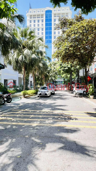 bán nhà Hoàng Như Tiếp- bệnh viện Tâm Anh, diện tích 140m, ôtô tránh, cách bệnh viện Tâm Anh 50m Niêm yết bán