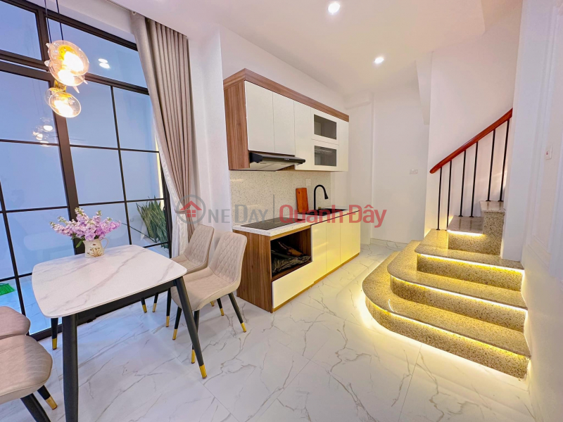 Property Search Vietnam | OneDay | Nhà ở | Niêm yết bán | \'\'WHITE HOUSE\'\' NGÃ TƯ SỞ, TINH TẾ, SANG TRỌNG
51m x 4 tầng, mt 6m, giá 5,25 tỷ