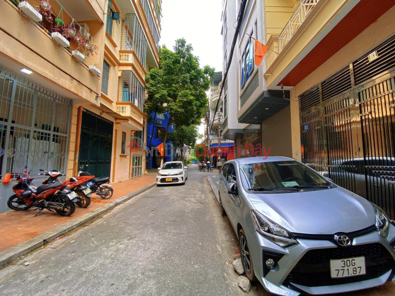 SHOCKING PRICE - AVOID CAR LOT - Trung Kinh Street - PAPER DISTRICT - 50M2 - ONLY 12.3 BILLION Sales Listings