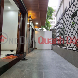 URGENT! HOUSE FOR SALE IN CAU DIEN, NHON, WITH ELEVATOR, NEAR MAIN ROAD, AREA: 40M² x 5 FLOORS, FRONTAGE: 4.5M, PRICE: 7.6 BILLION VND _0