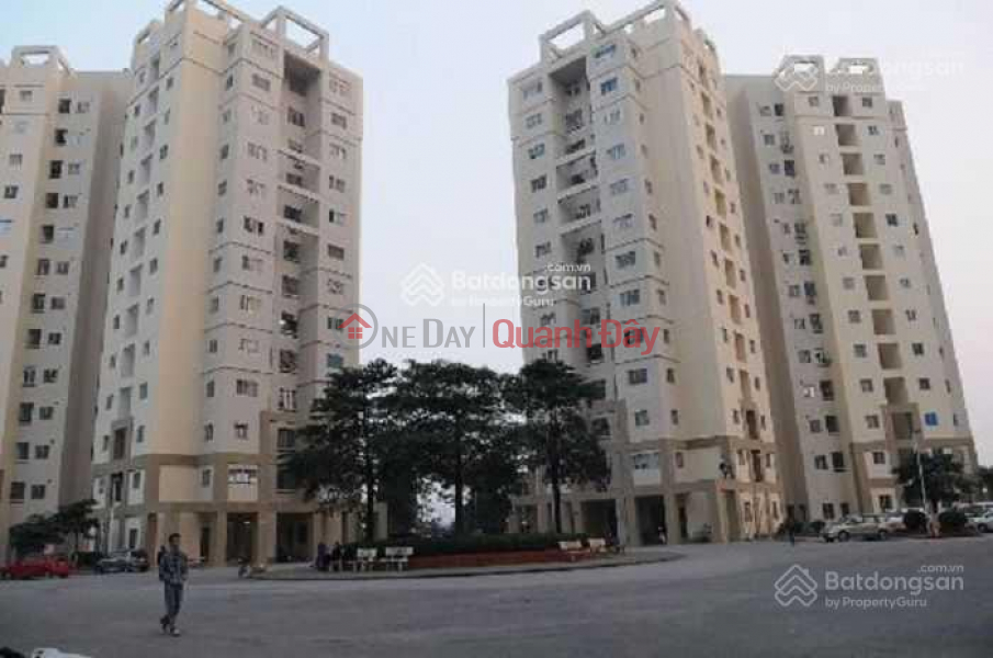đ 5.1 Billion, (100% real news) Apartment 72.6m2 x 2 bedrooms with car slot at Building B3A Nam Trung Yen Urban Area - High-class interior