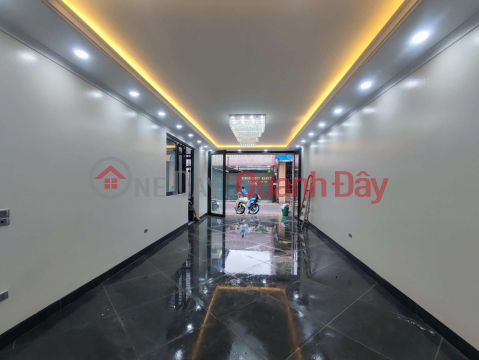 Ngoc Lam house for sale 90m x 7 floors, frontage 5.7m, elevator, sidewalk, parking lot _0