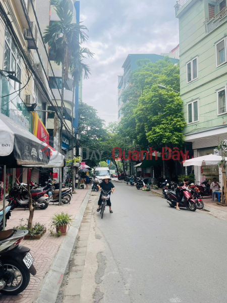 House for sale, avoiding cars on Ton Duc Thang Street, 85\\/90m2, 8 floors, 5.8m frontage, 43.5 billion, top business Sales Listings