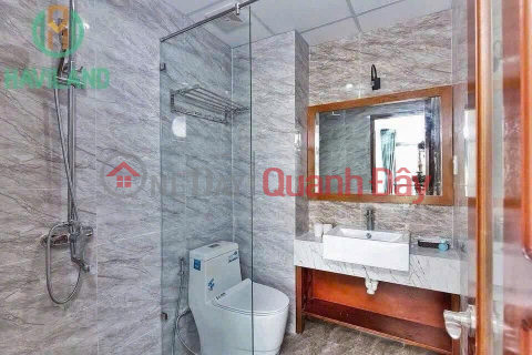 Cho thuê căn hộ đầy đủ nội thất có ban công. _0