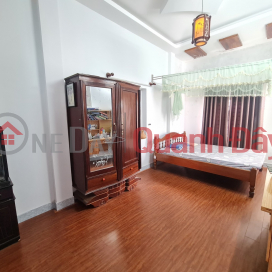 Corner house for sale, 3 frontages, Nam Viet A, 7.5m road, 7-8 rooms, near the sea _0