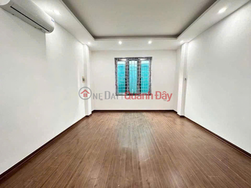 Cần Bán Nhà Lĩnh Nam 30m 5 Tầng 4 Ngủ Nhà Mới Giá 4.1 Tỷ Sổ Chung, Việt Nam | Bán đ 4,1 tỷ