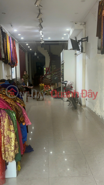 House for rent on Vu Tong Phan street, Thanh Xuan, Hanoi. 50 million\\/month (negotiable). 6 floors, 100m2\\/floor, 8 Rental Listings