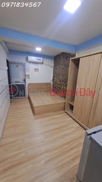 Room for rent at a super cheap price of 4.3 million VND\\/month, 18m2, fully furnished, in Binh Thanh district. Rental Listings