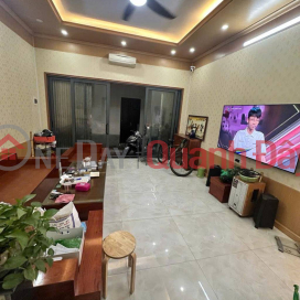 House for sale in Vinh Phuc, Ba Dinh, 45m2, 3 floors, 5m frontage, only 20 billion _0