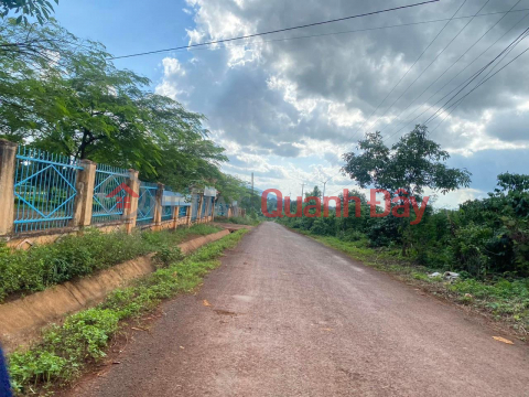 OWN A BEAUTIFUL LOT OF LAND NOW - GOOD PRICE IN Ia Phang Commune, Chu Puh District, Gia Lai _0