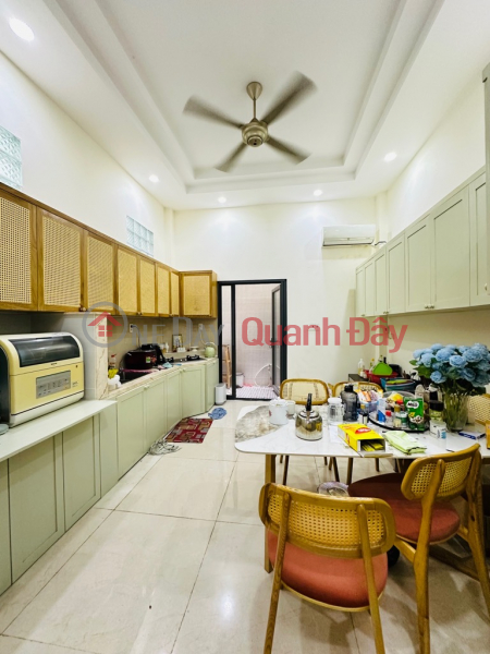 Property Search Vietnam | OneDay | Nhà ở, Niêm yết bán, N32 - Huỳnh Văn Bánh - 80m2 4 Tầng BTCT - ngang 4 - 5PN Giá 12.5 tỷ