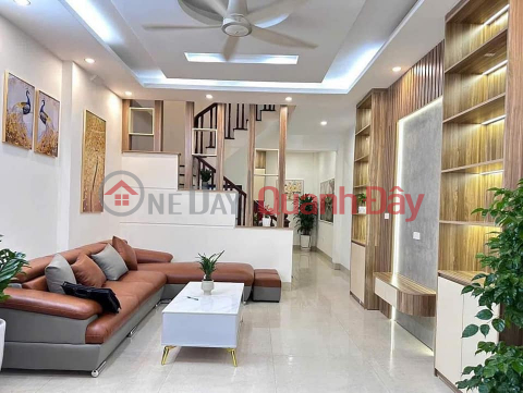 Corner house in Ngoc Thuy, Long Bien, 40m2*frontage 3.8m, beautiful house, ready to move in, price only 6.2 billion _0