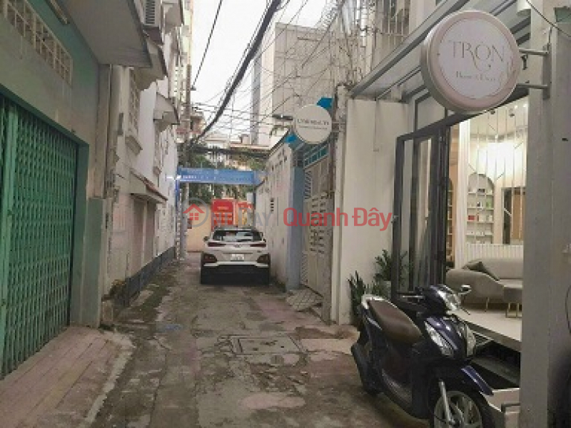 đ 26 Million/ month, The owner needs to rent out the whole house for a long time on January 28, Nguyen Thi Huynh