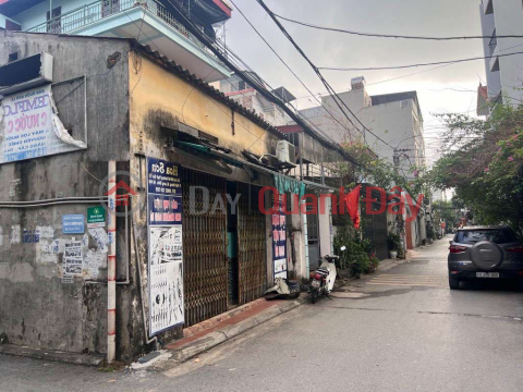 House for sale C4 in Viet Hung Long Bien, 1 house away from the car-avoiding road, area 35m, 4 billion 9 _0