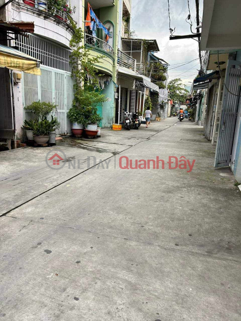 2-STORY HOUSE - BOUNDARY TO TAN PHU - NEAR CAR ALWAYS - 33M2 - PINE ALley - SQUARE - PRICE ONLY 2.75 BILLION _0