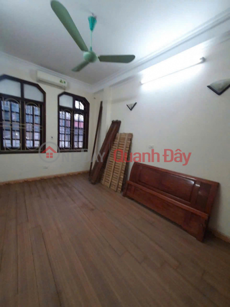 Cho thuê nhà nguyên căn ngõ 175 Định Công 35m² x 5 tầng, 3PN, 12 Triệu Niêm yết cho thuê