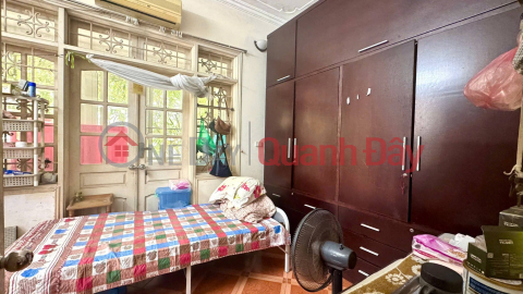 Extremely rare! House for sale on Ly Nam De street, 60m2, 4 floors, 12m frontage, price 30.5 billion VND, car access, good for business. _0