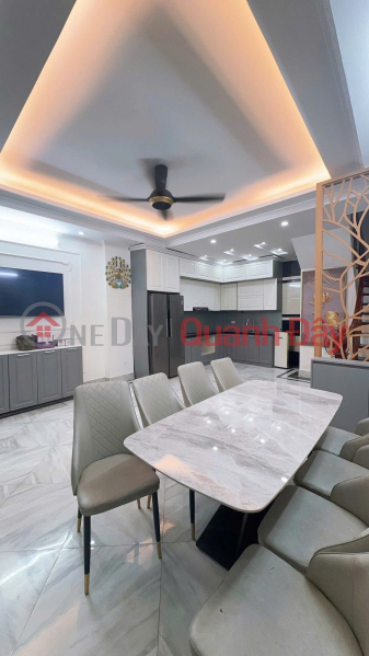 đ 20.9 Billion, RARE! LOT, SIDEWALK, 3 LANES FOR CARS TO AVOID, HAM NGHI, MY DINH, AREA=70Mx5 FLOORS, FRONTAGE=5M, 20.9 billion