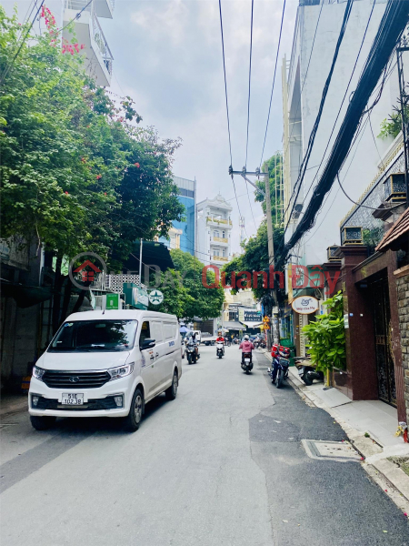 đ 21.5 Billion, **Corner house for sale, 2 frontages, Dong Xoai, ward 13, Tan Binh; 5*24; 3 floors; 179 million\\/m2