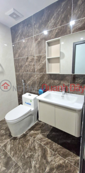đ 7,1 tỷ, Vị trí trung tâm, ngõ rộng, thoáng, khu dân trí cao, an ninh tốt. Full nội thất:
