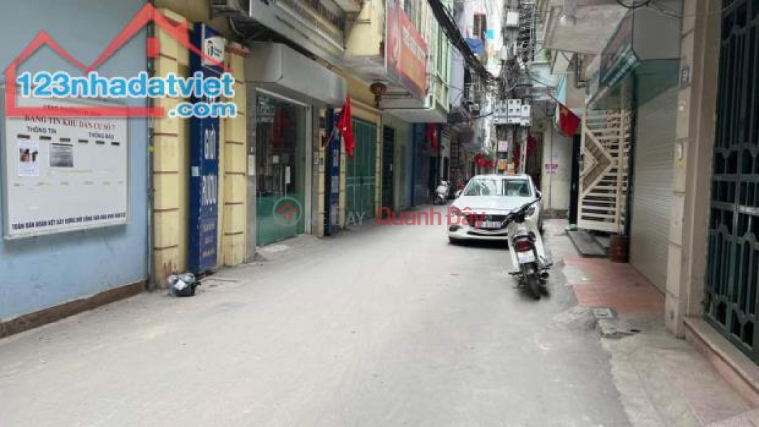 The owner sold the house on Nguyen Xien alley, area 69m2, price 8.2 billion Sales Listings