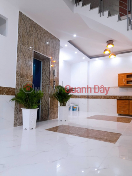 Property Search Vietnam | OneDay | Nhà ở, Niêm yết bán | Bán nhà 5 Tầng P5 Phú Nhuận, 5.3x10.6m có thang máy, xe hơi vào nhà, nhỉnh 11 Tỷ TL