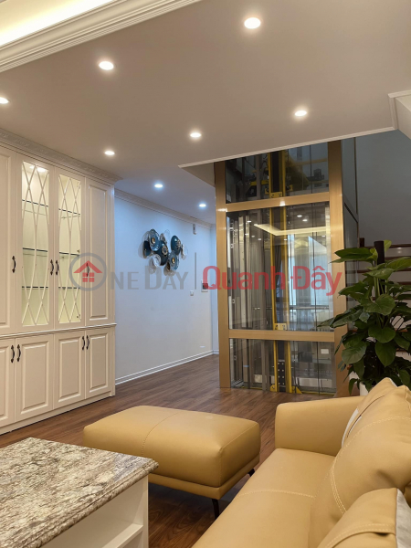 Property Search Vietnam | OneDay | Nhà ở, Niêm yết bán | Tin được không Xuân Thủy 48m2 X 5T full nội thất, thang máy 6.2 TỶ.