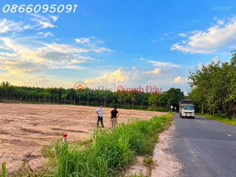 đ 3,3 tỷ | Bán nhà 1 trệt 1 lầu đường DH722, xã Long Hòa, Hồ Chí Minh, DT 180m2, 3,3 tỷ