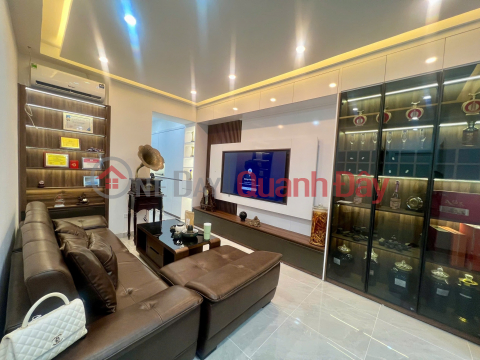 Super beautiful apartment 198 Nguyen Tuan, 90m2 3 bedrooms, 5-star interior, only 8.6 billion _0