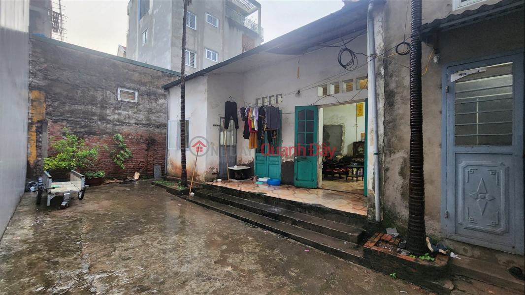 Lac Long Townhouse for Sale in Tay Ho District. 217m Approximately 25 Billion. Commitment to Real Photos Accurate Description. Owner Can Thanh | Vietnam Sales | đ 25 Billion