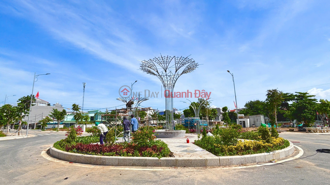 , Please Select Sales Listings, đ 2.1 Billion