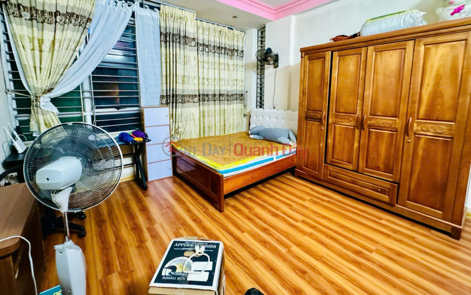 đ 12 triệu/ tháng | Chính chủ cho thuê nhà nguyên căn ngõ 143 Nguyễn Chính, 35m2 x 5 tầng - 3 ngủ kk