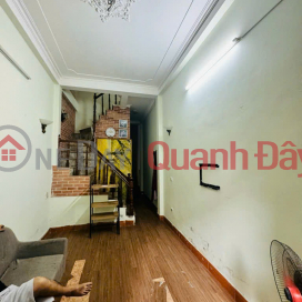 Bán nhà Đào Tấn - Ngõ thông gần phố - Phân lô - Cách 20m ô tô tránh - 40m*4 tầng - Giá 9.5 tỷ _0