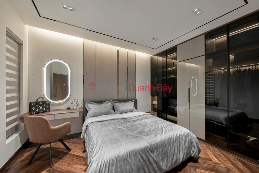 đ 22.5 Billion | Owner selling Sky Villa Diamond Alnata - Celadon City, 208m2, 2-car garage, fully furnished.