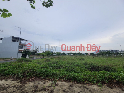 FPT URBAN AREA NEARLY 5 MINUTES WALKING TO FPT UNIVERSITY DANANG LOT OF LAND 102M2, 6M WIDTH, 7.5M ROAD, PRICE ONLY 3.2 BILLION _0