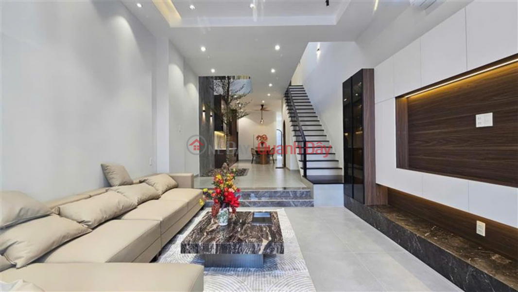 Beautiful townhouse, 4.5x30m, Dang Nhu Lam, 6.6 billion Sales Listings