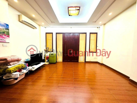 Selling private house on Hoang Ngoc Phach street - Dong Da - 62m * 5 floors - Nhon 13 billion. _0