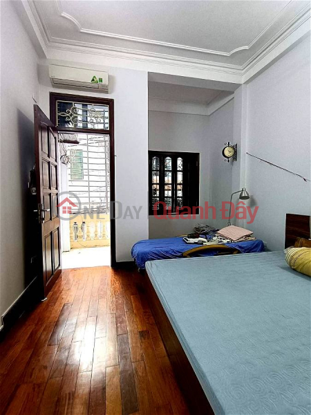 House for sale in Vo Van Dung street, Dong Da district. 40m Build 4 Storeys Approximately 12 Billion. Commitment to Real Photos Accurate Description. Vietnam Sales, ₫ 12.3 Billion