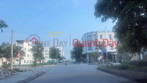 Land for sale in Gia Binh Town, Bac Ninh. 110 m2 * frontage 4.5m * 3.68 billion. Cars can avoid. _0